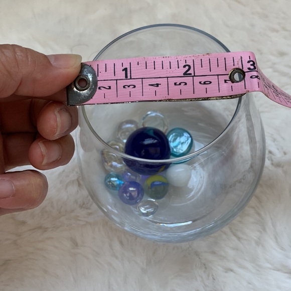 2.5"x4" glass vase with glass beads - Picture 3 of 5